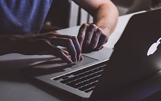 1次拥抱封神！瓜帅盛赞罗德里戈，曼城新中场之王稳了？